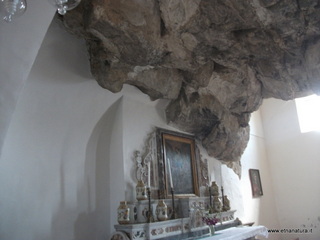 Madonna della Rocca